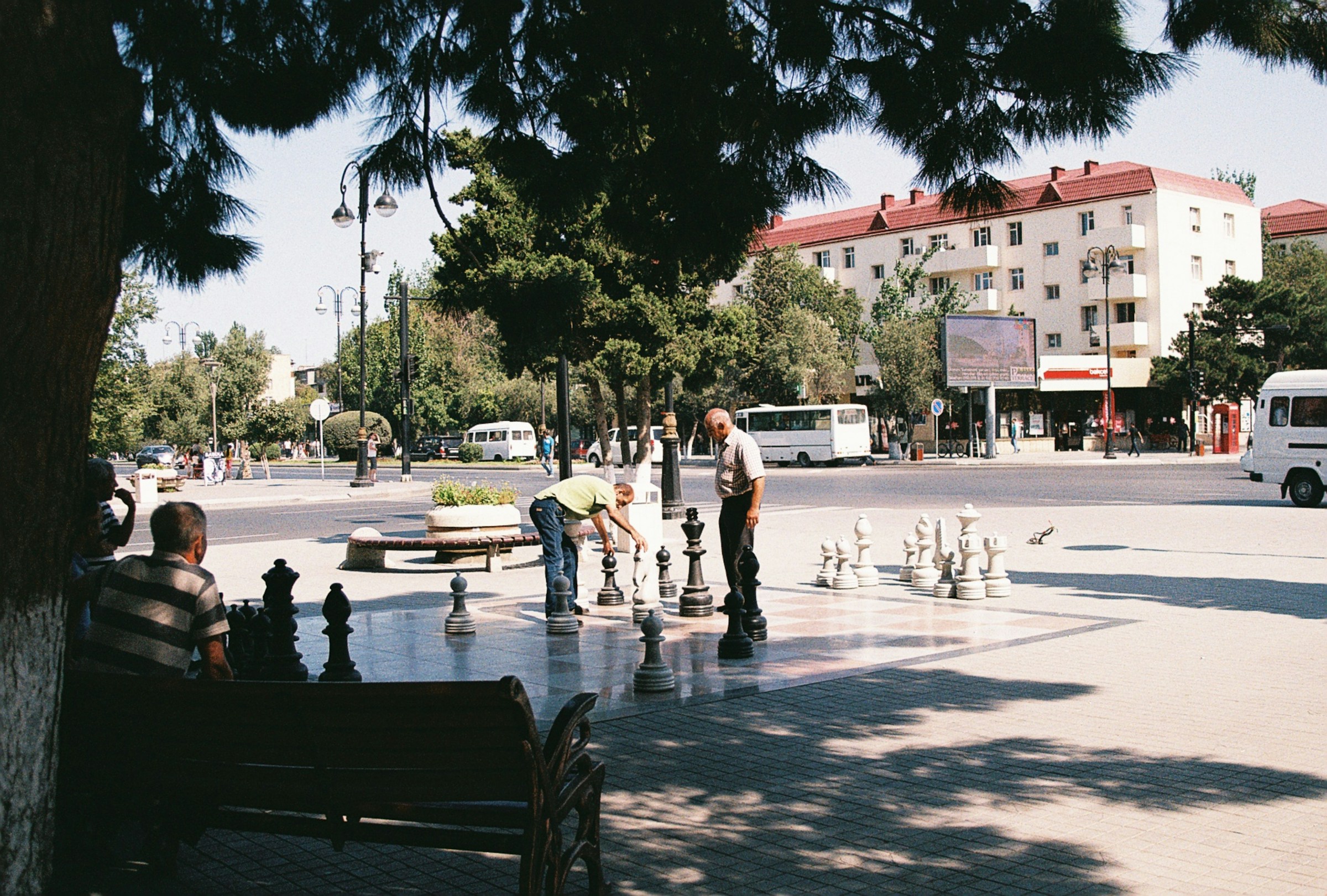 Elderly men playing chess in the street of Ganja, a city steeped in history (Photo: Dario Daniel Silva/Unsplash)
