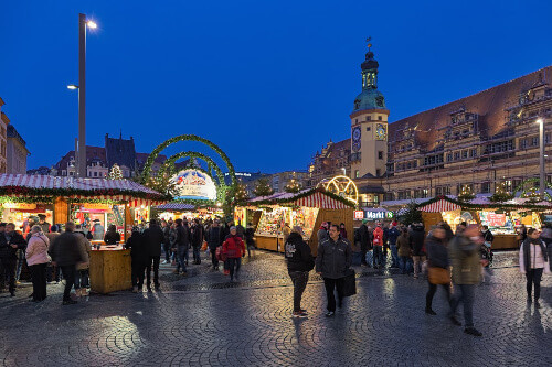 The Christmas market at Marktplatz in front of the Old Town Hall in Liepzig.