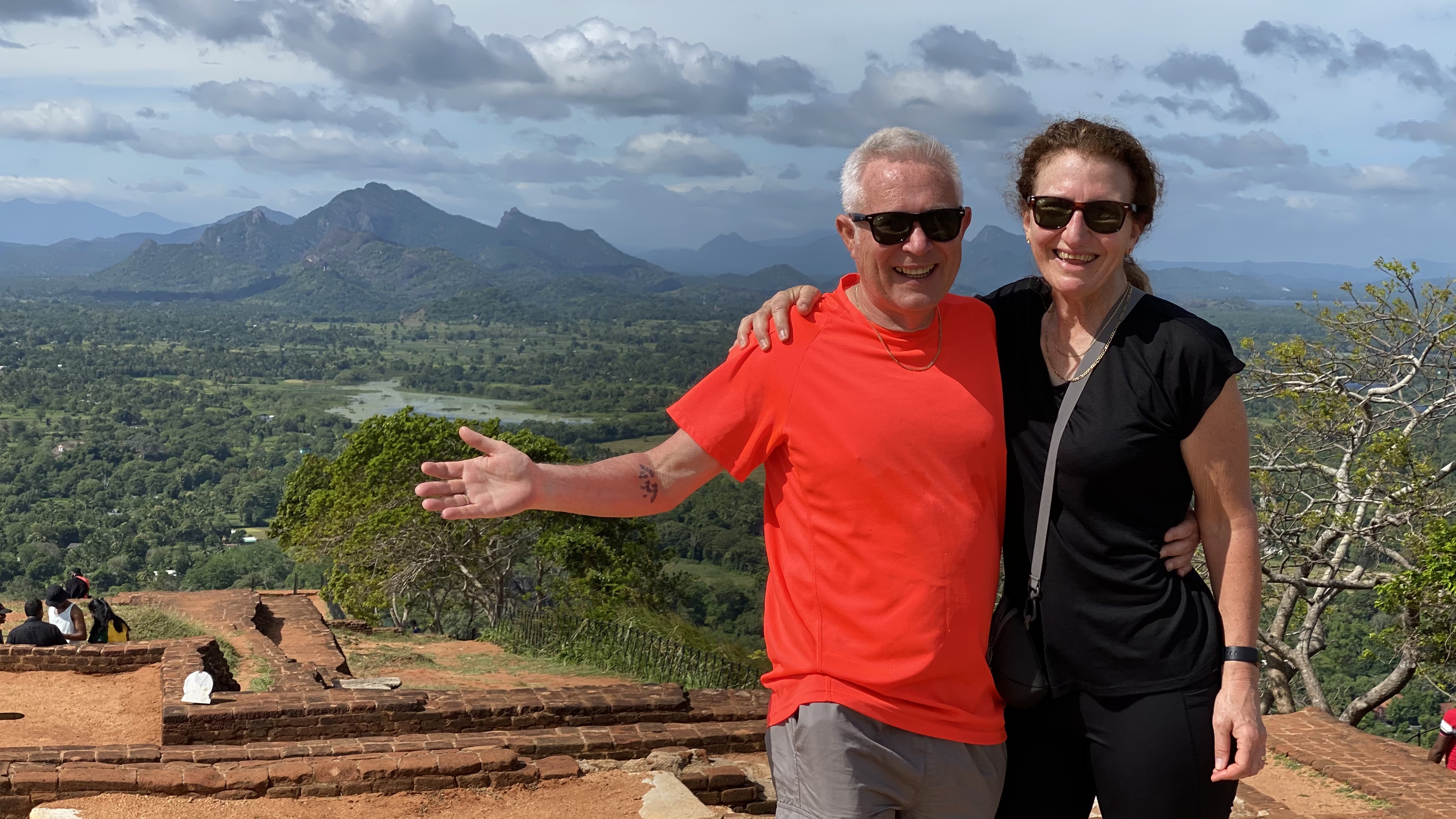 Customers On Tour: Sri Lanka Uncovered