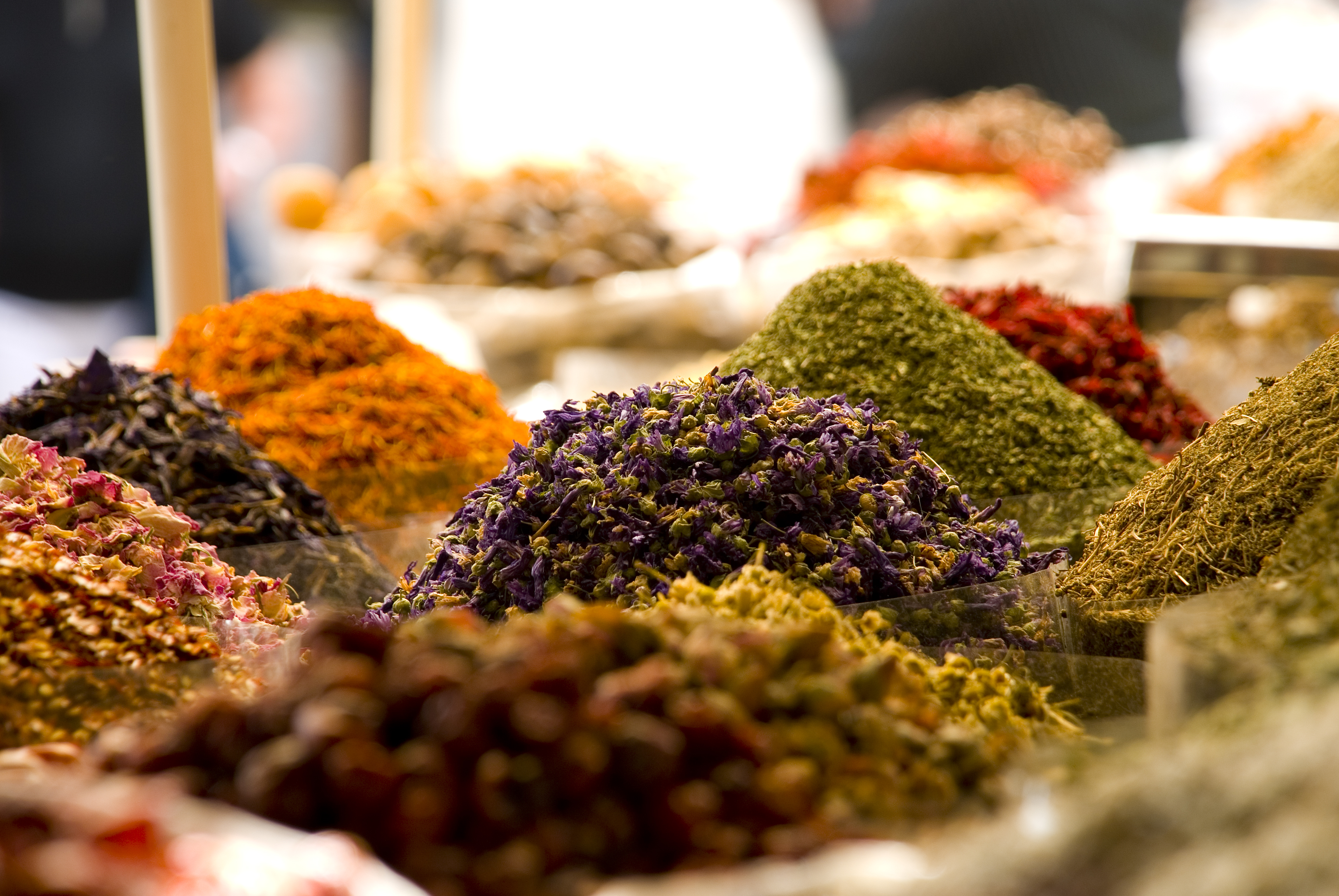 Explore the vibrant spice markets of Deira during your Dubai stopover
