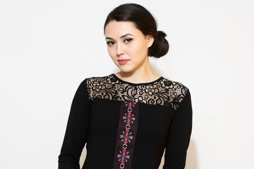 A model wearing the Nuuk Couture Future dress.