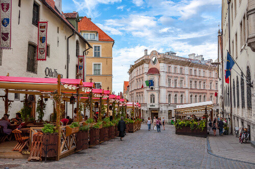 The streets of old Tallinn with cafe's and restaurants.