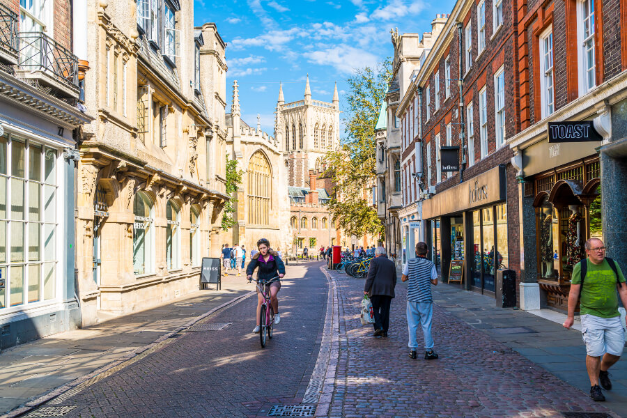 Old Trinity Street with Heffers Book Shop and restaurant.