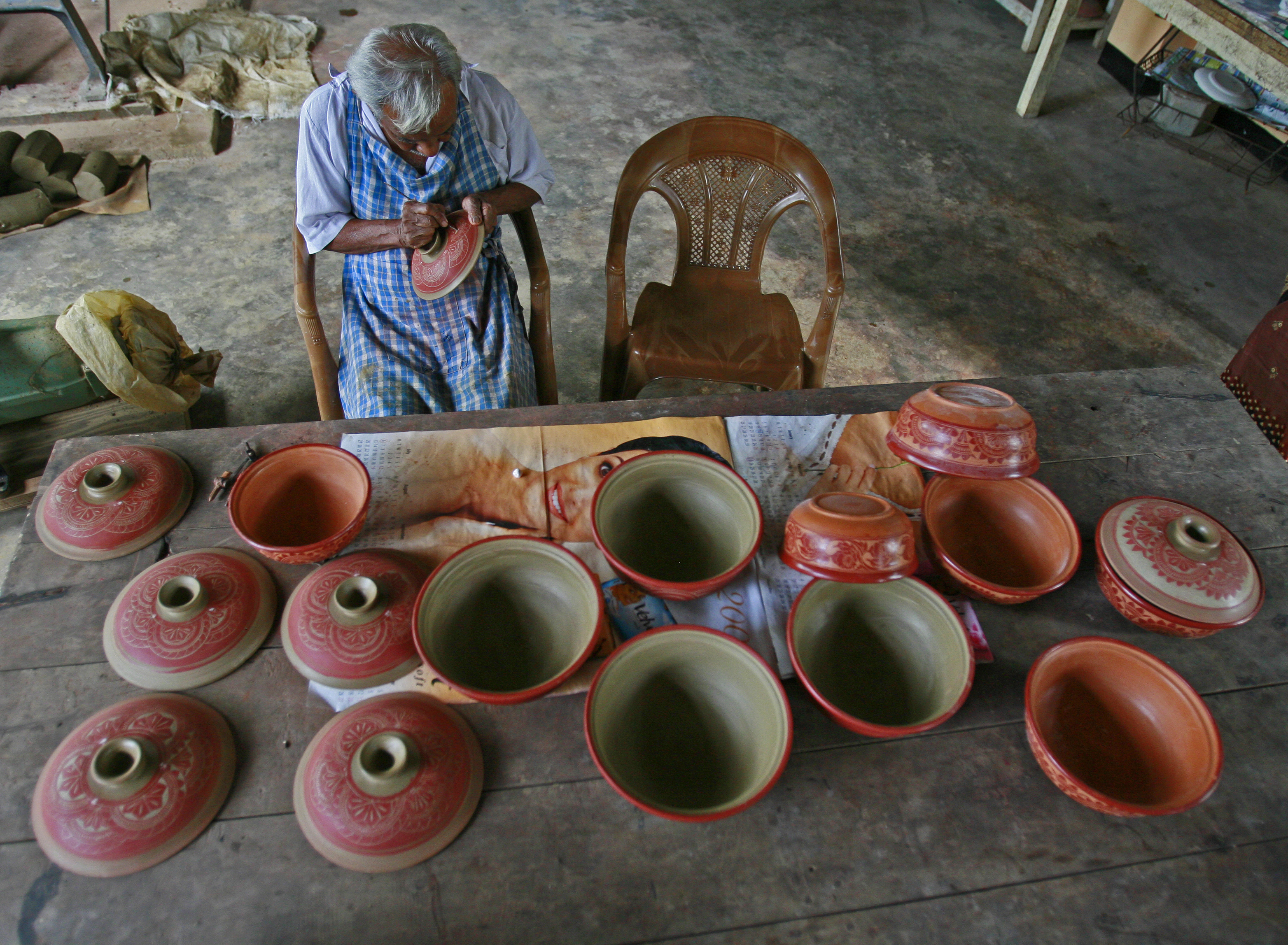 Traditional pottery making in Colombo