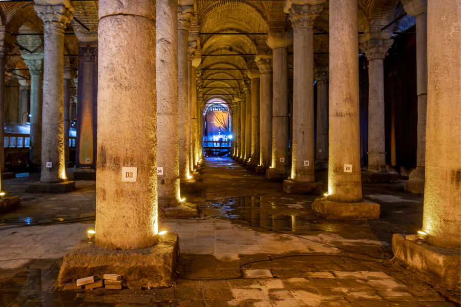 The Roman Basilica Cistern is an ancient underground city with hundrends of large columns.