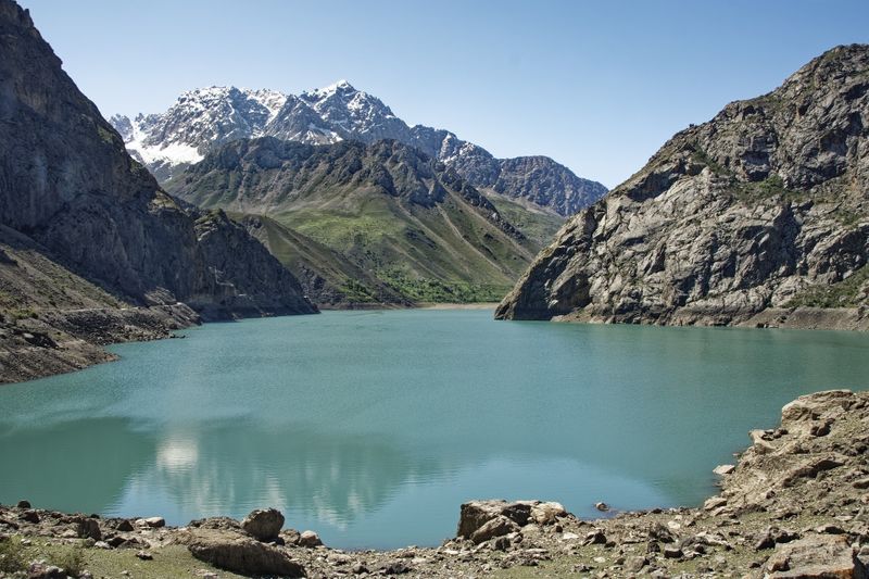 Different shades of blue, green, turquoise, and even purple make up each of the Seven Lakes