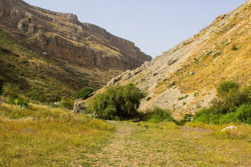 Part of the Jesus Trail from Nazareth to Capernaum, the Valley of the Doves is located in the Arbel Nature Reserve.