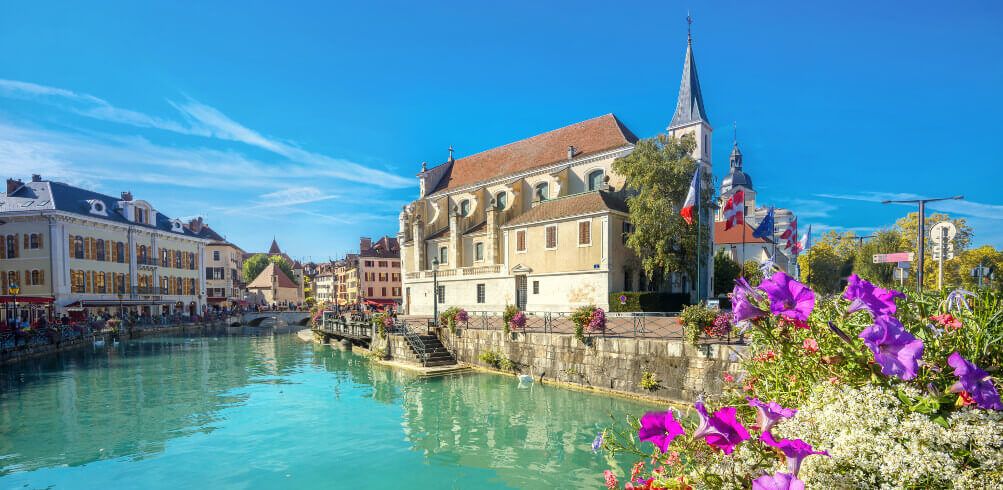 6 spectacular must-visit towns in the French Alps