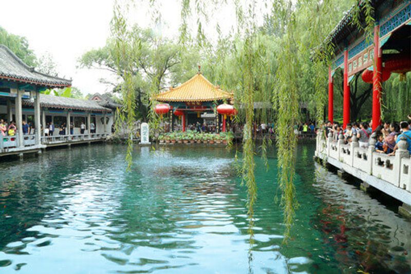 The famous Baotu Quan Spring in Jinan, also called the Best Spring in the World.