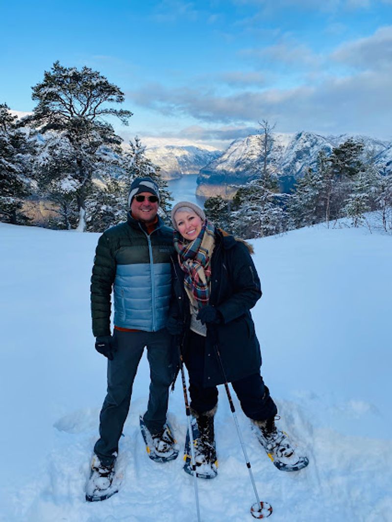 Kristy & Paul snowshoeing (photo: supplied)