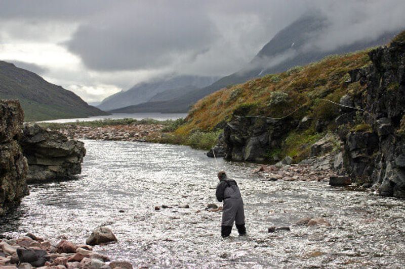 Fly fishing in Sisimiut.