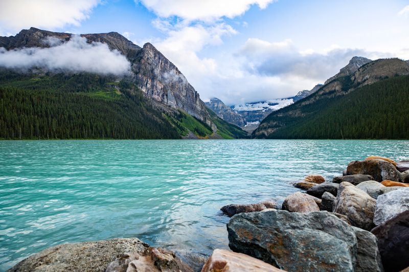 The Pilerock Trail in Moraine Lake