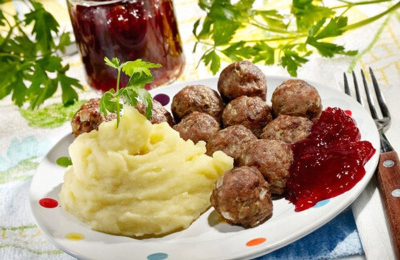Swedish meatballs, potato and lingonberry jam