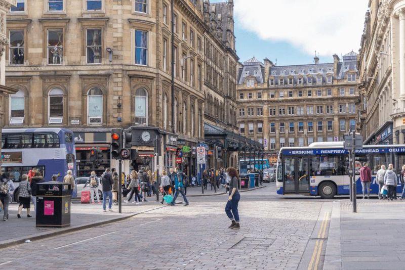 Gordon Street looking along Glasgow Central Station on a busy day.