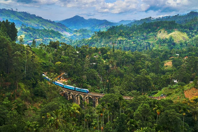 The journey by train from kandy to Ella is thought to be one of the msot beautiful in the world.