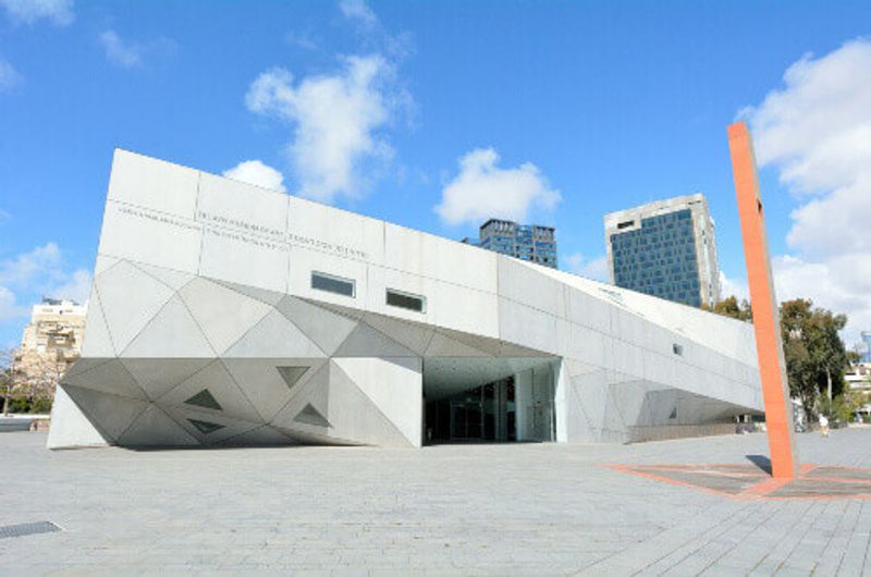 The Herta and Paul Amir Building in the Tel Aviv Museum of Art.