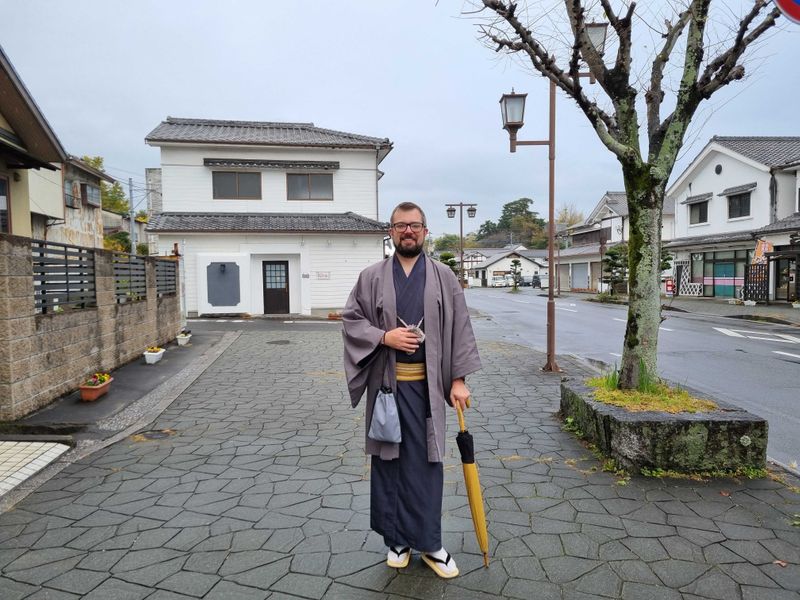 Brendon enjoyed the chance to don a traditional kimono in his travels around Kyushu, Japan’s most southerly main island famous for its hot springs.