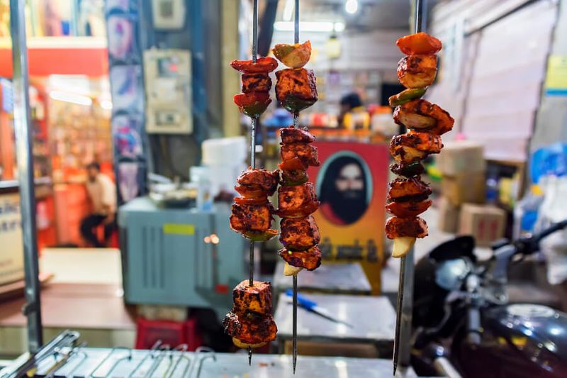 Street vendors selling chicken kebab in Agra
